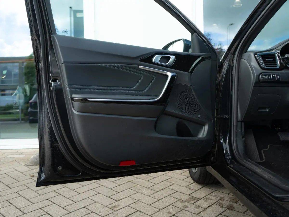 1.0 T-GDi MHEV Design Edition | Op Voorraad | Camera | Apple Carplay | Adapt. Cruise | Stoel&Stuur Verwarming | Navi | Keyless