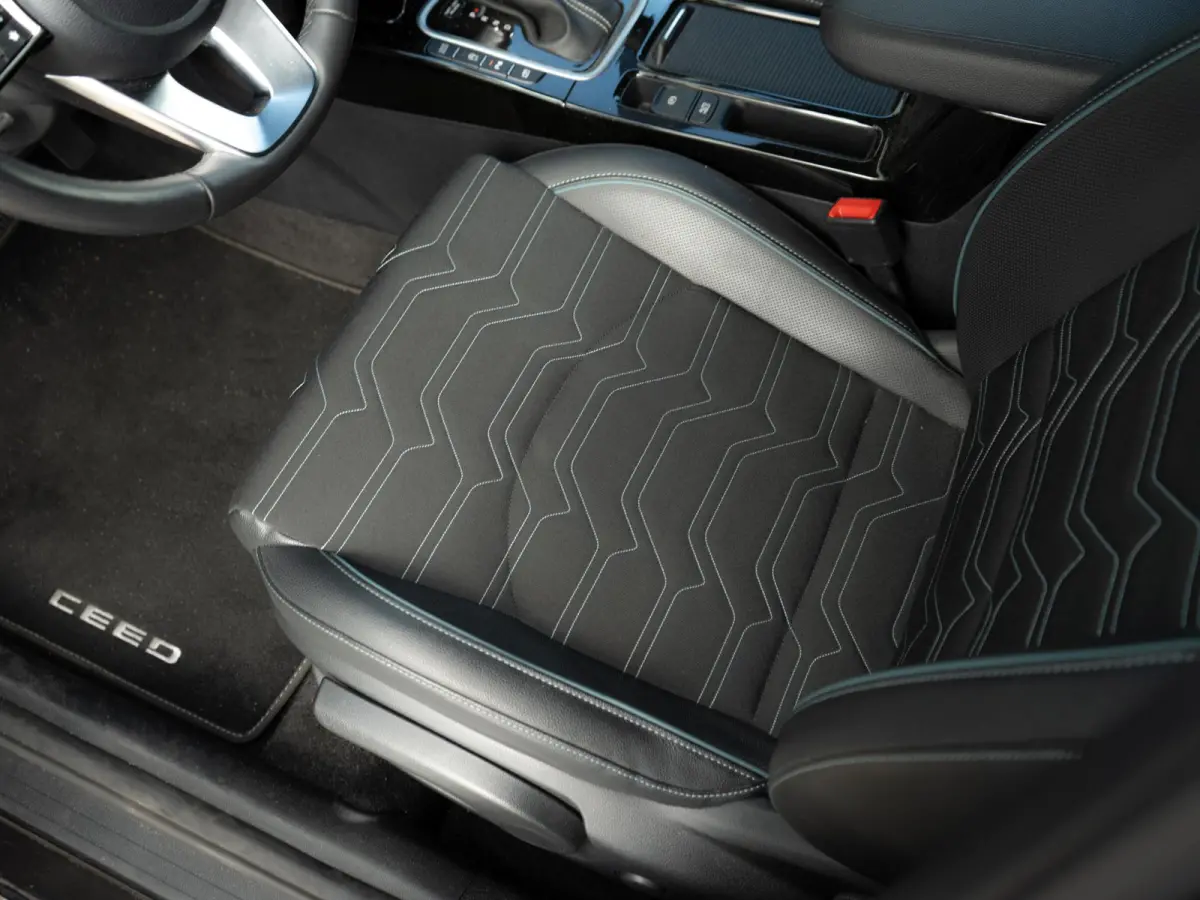 1.0 T-GDi MHEV Design Edition | Op Voorraad | Camera | Apple Carplay | Adapt. Cruise | Stoel&Stuur Verwarming | Navi | Keyless