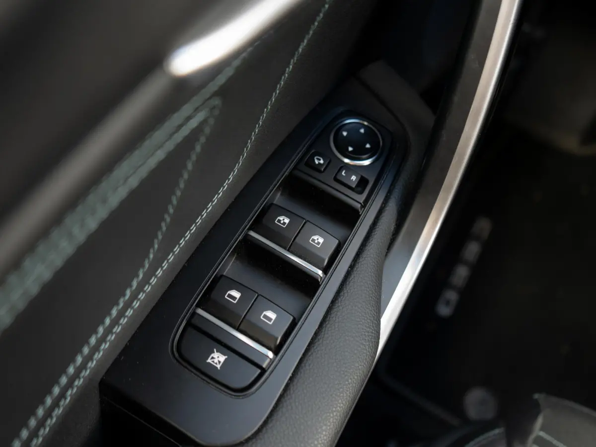 1.0 T-GDi MHEV Design Edition | Op Voorraad | Camera | Apple Carplay | Adapt. Cruise | Stoel&Stuur Verwarming | Navi | Keyless