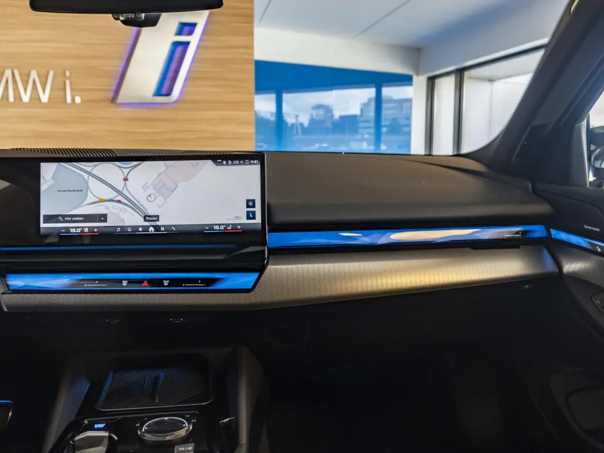 M60 xDrive | M Sportpakket Pro | Innovation Pack | Travel Pack | Comfort Pack | Showroom Selection