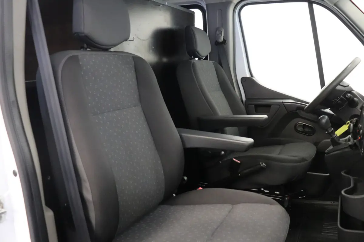 2.3 CDTI BiTurbo L2 Openlaadbak - Airco - Navi - HIAB kraan - € 17.950,- Excl.