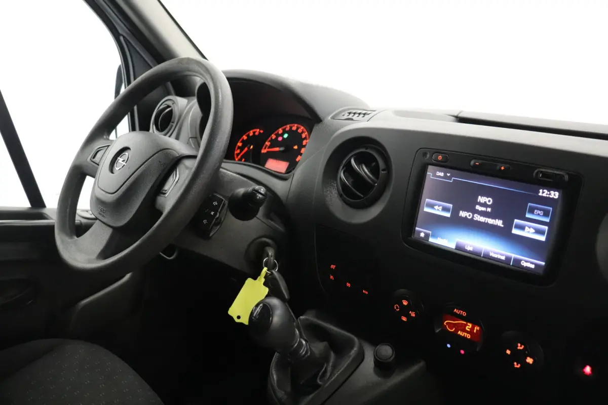 2.3 CDTI BiTurbo L2 Openlaadbak - Airco - Navi - HIAB kraan - € 17.950,- Excl.