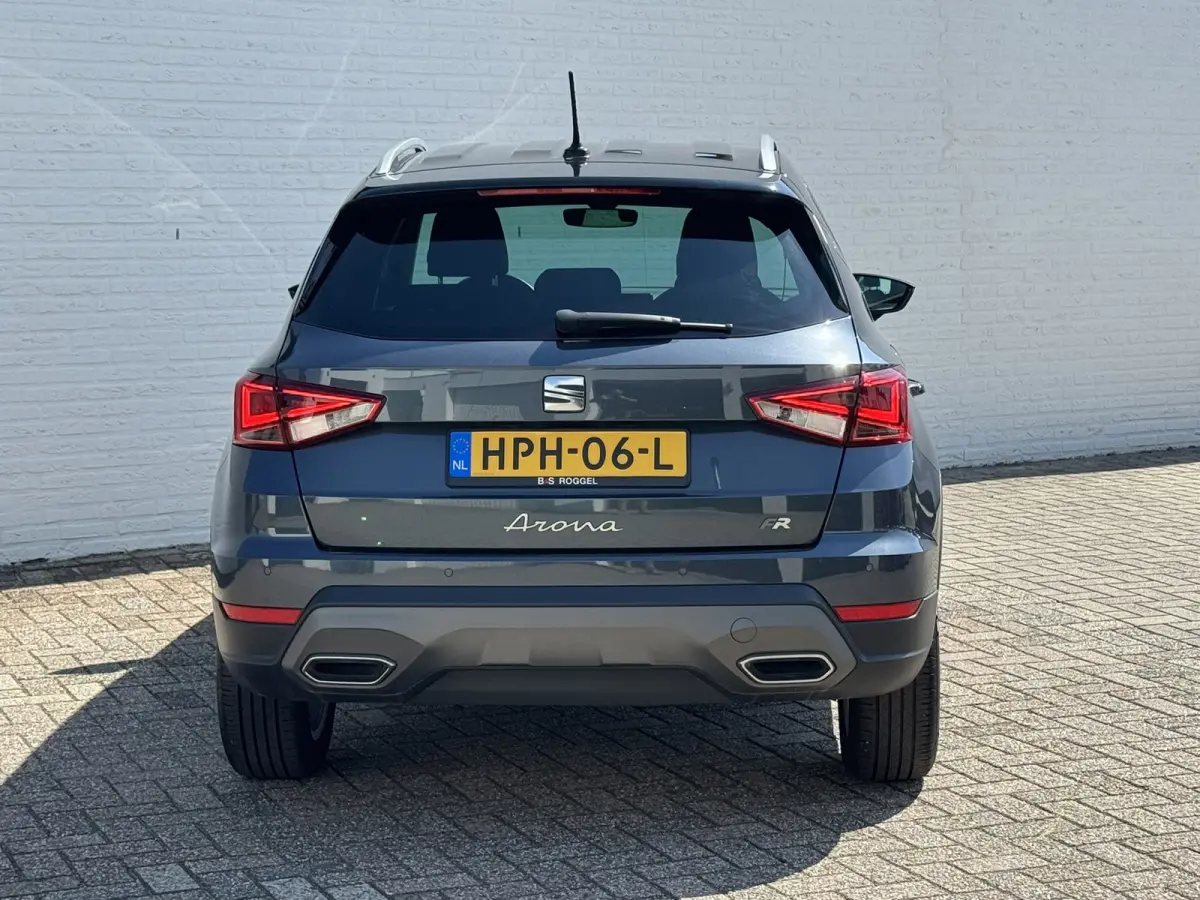1.0 TSI FR Business Adaptive cruise Climate control Full LED Apple Carplay / Android Auto Link Parkeersensor achter