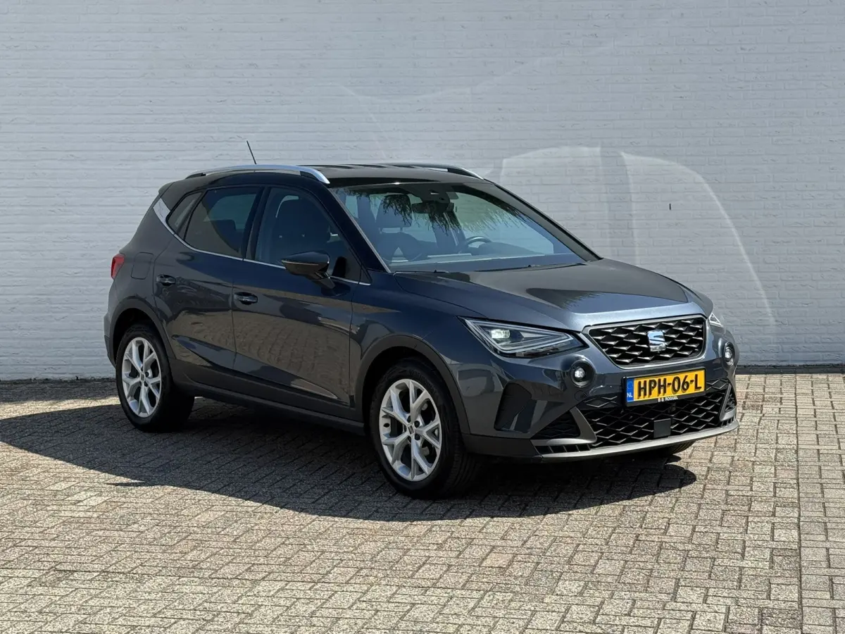 1.0 TSI FR Business Adaptive cruise Climate control Full LED Apple Carplay / Android Auto Link Parkeersensor achter