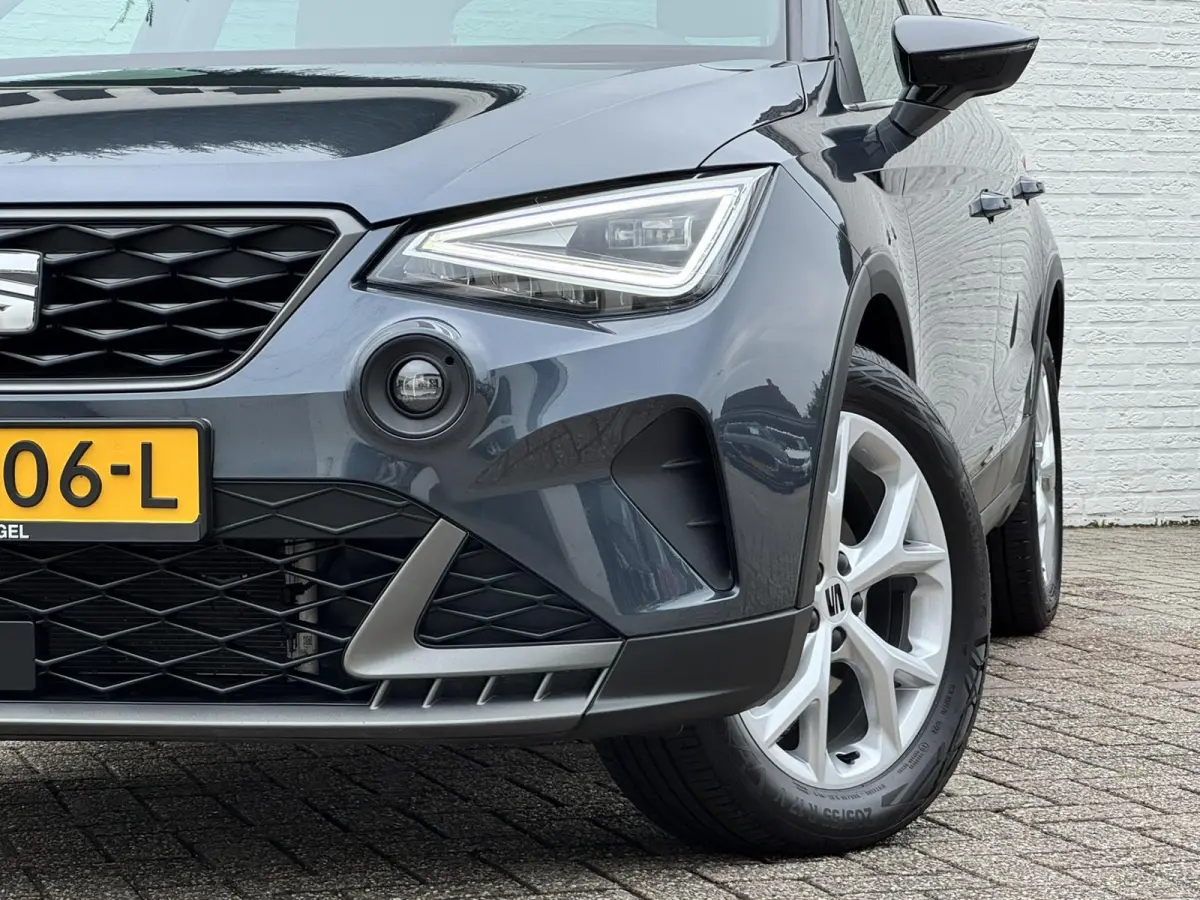 1.0 TSI FR Business Adaptive cruise Climate control Full LED Apple Carplay / Android Auto Link Parkeersensor achter