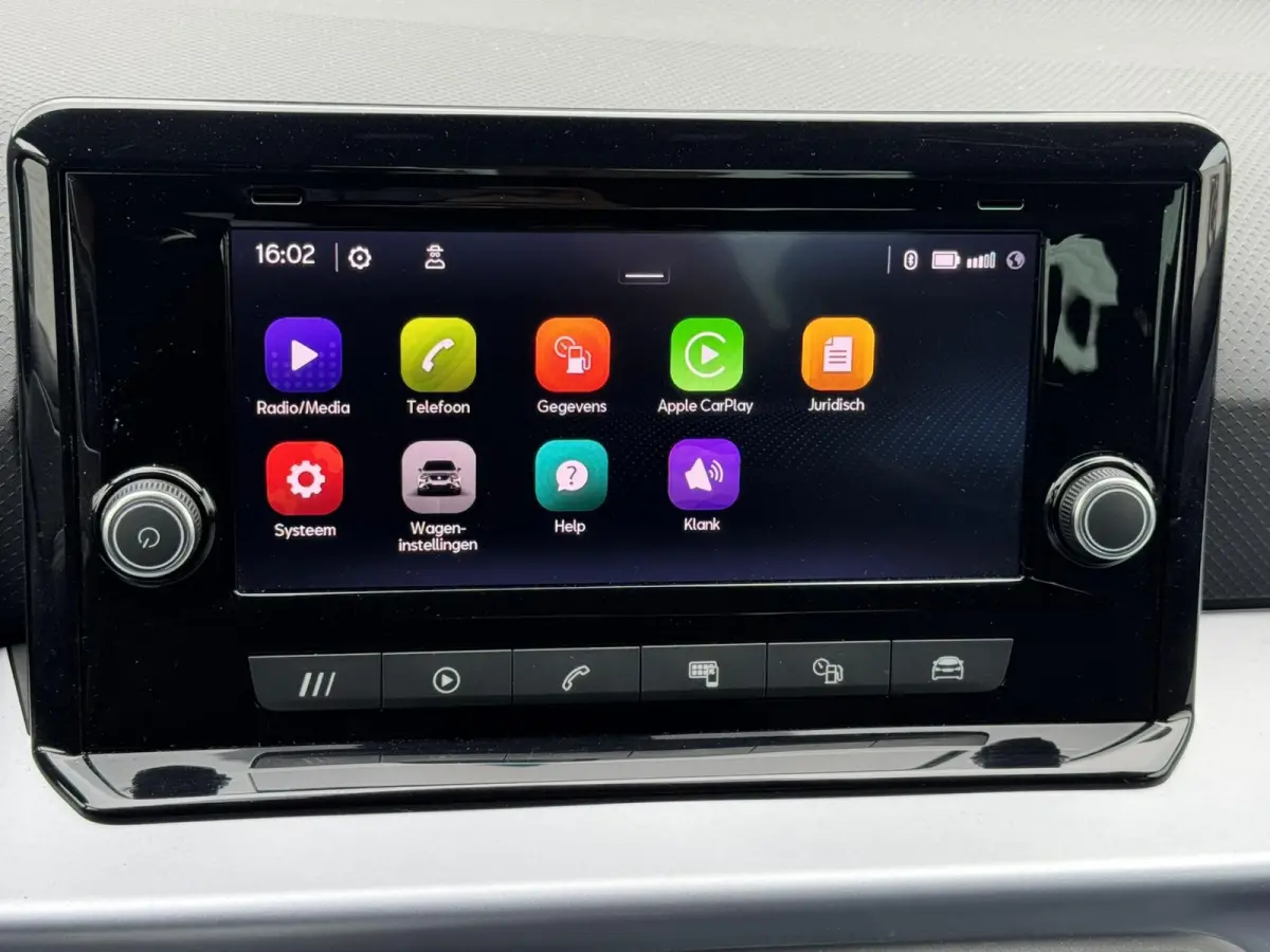 1.0 TSI FR Business Adaptive cruise Climate control Full LED Apple Carplay / Android Auto Link Parkeersensor achter