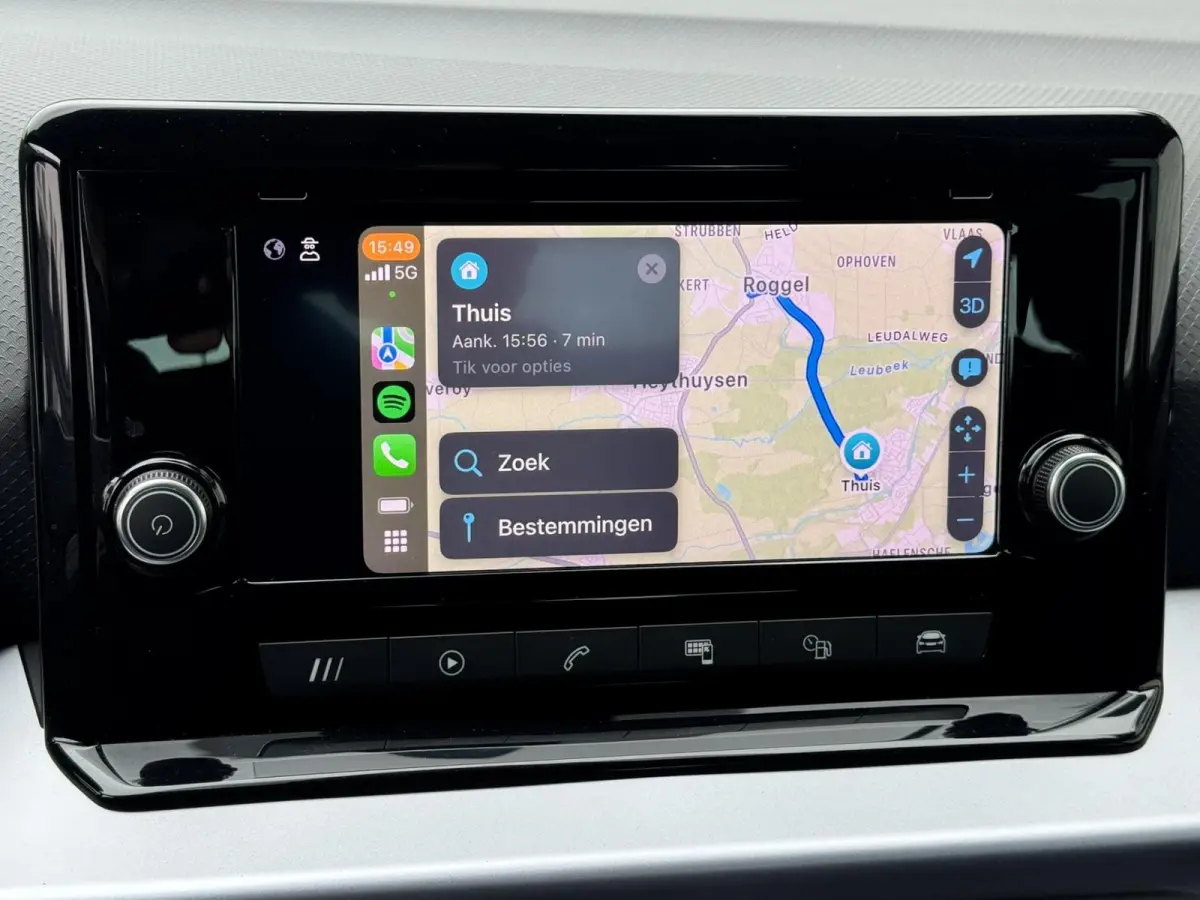 1.0 TSI FR Business Adaptive cruise Climate control Full LED Apple Carplay / Android Auto Link Parkeersensor achter