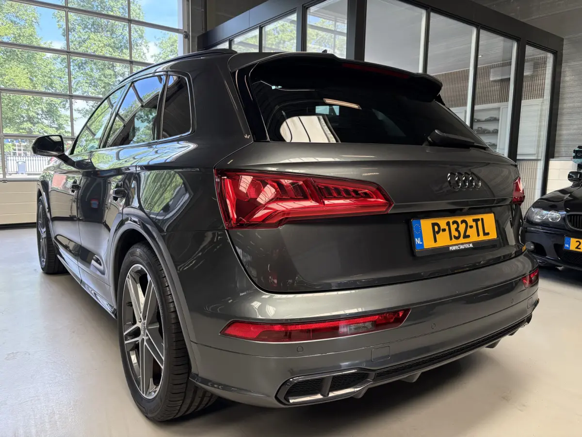 SQ5 3.0 TFSI SQ5 quattro Pro Line Plus Pano dak, B&O Audio, Luchtvering, Carplay