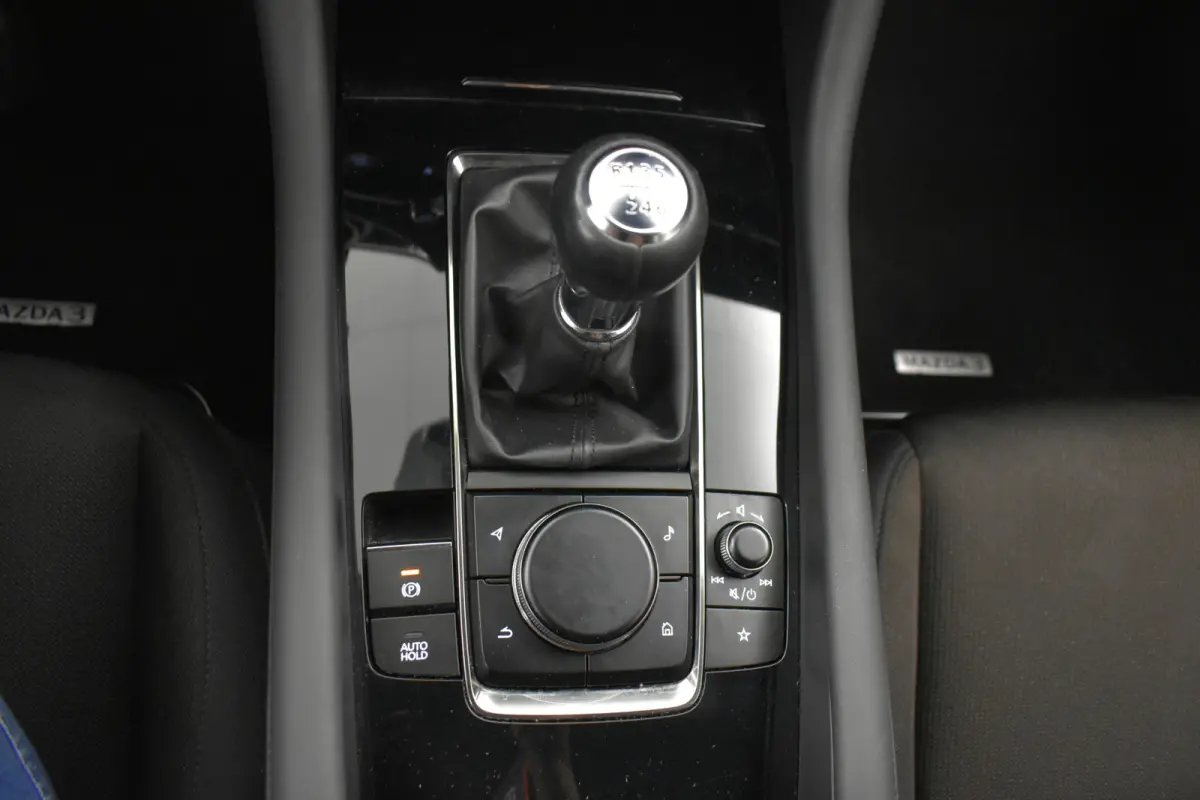 2.0 e-SkyActiv-X M Hybrid 195pk Camera Head-Up Cruise Dhoek Stoel + Stuur verw