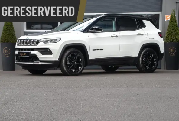 4xe 240 Plug-in Hybrid Limited 4WD