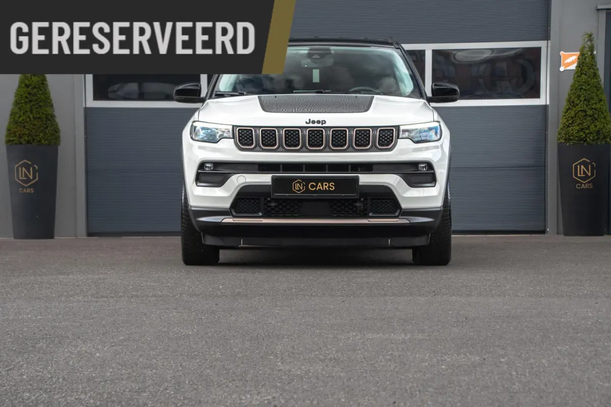 4xe 240 Plug-in Hybrid Limited 4WD