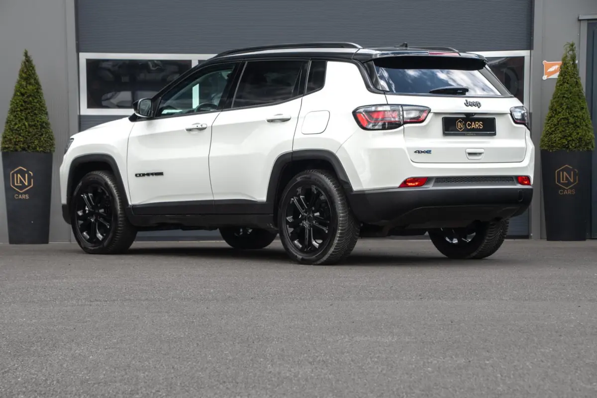 4xe 240 Plug-in Hybrid Limited 4WD