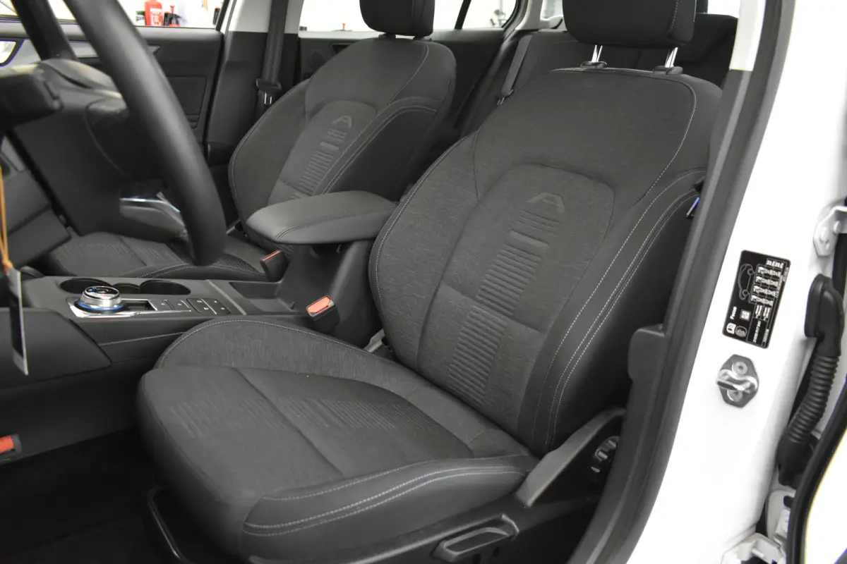1.5 EcoB Active X 150pk B&O  Navi Carplay