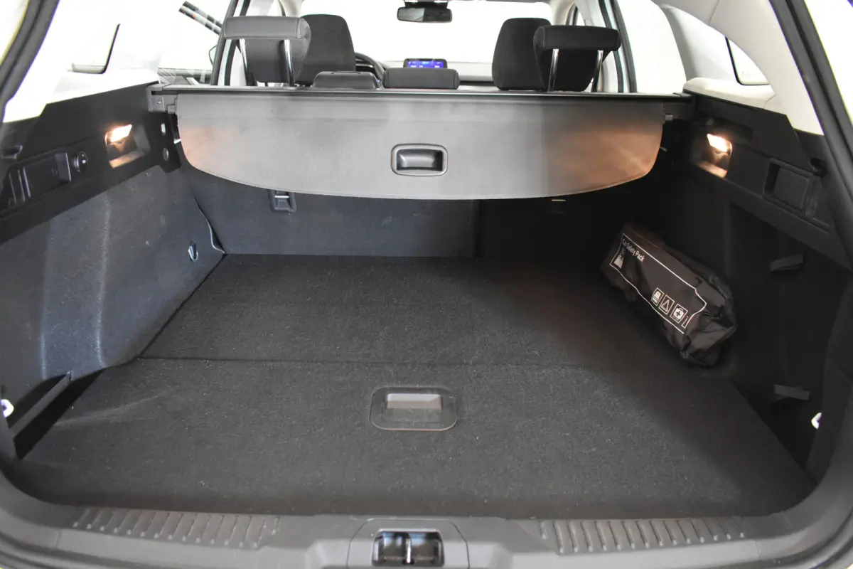 1.5 EcoB Active X 150pk B&O  Navi Carplay