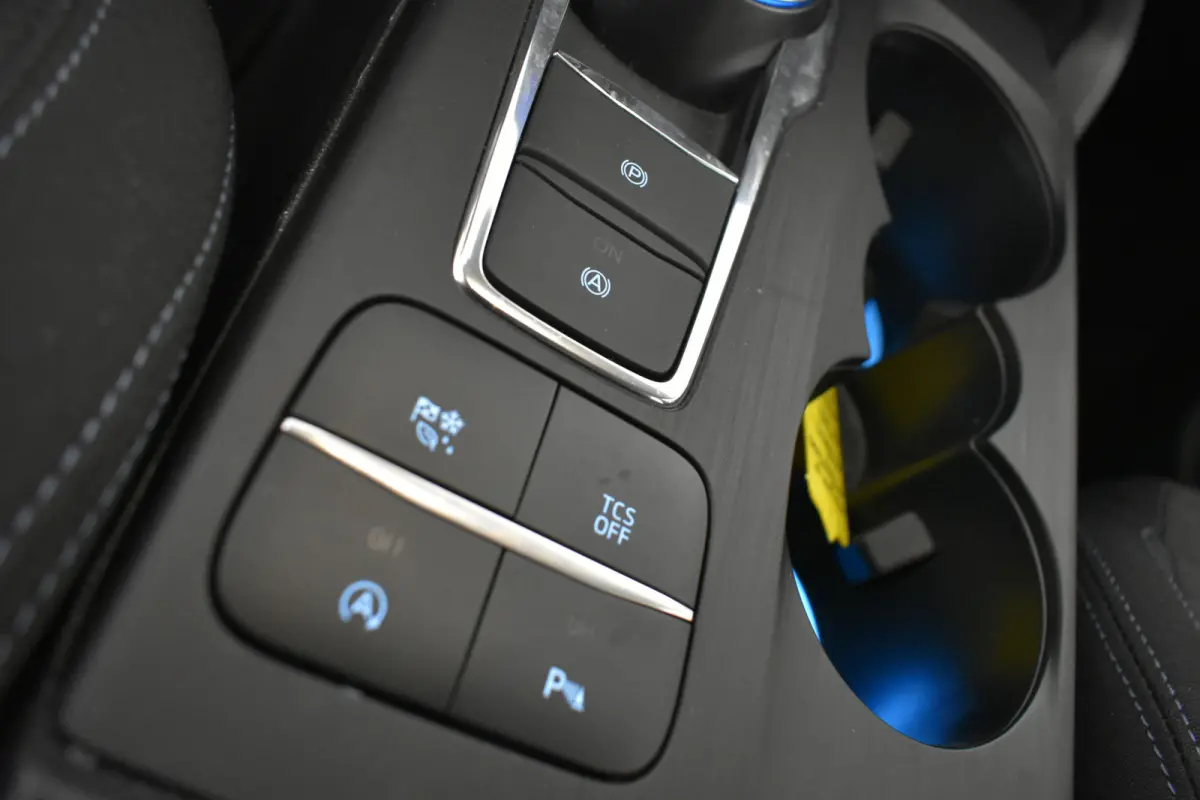 1.5 EcoB Active X 150pk B&O  Navi Carplay