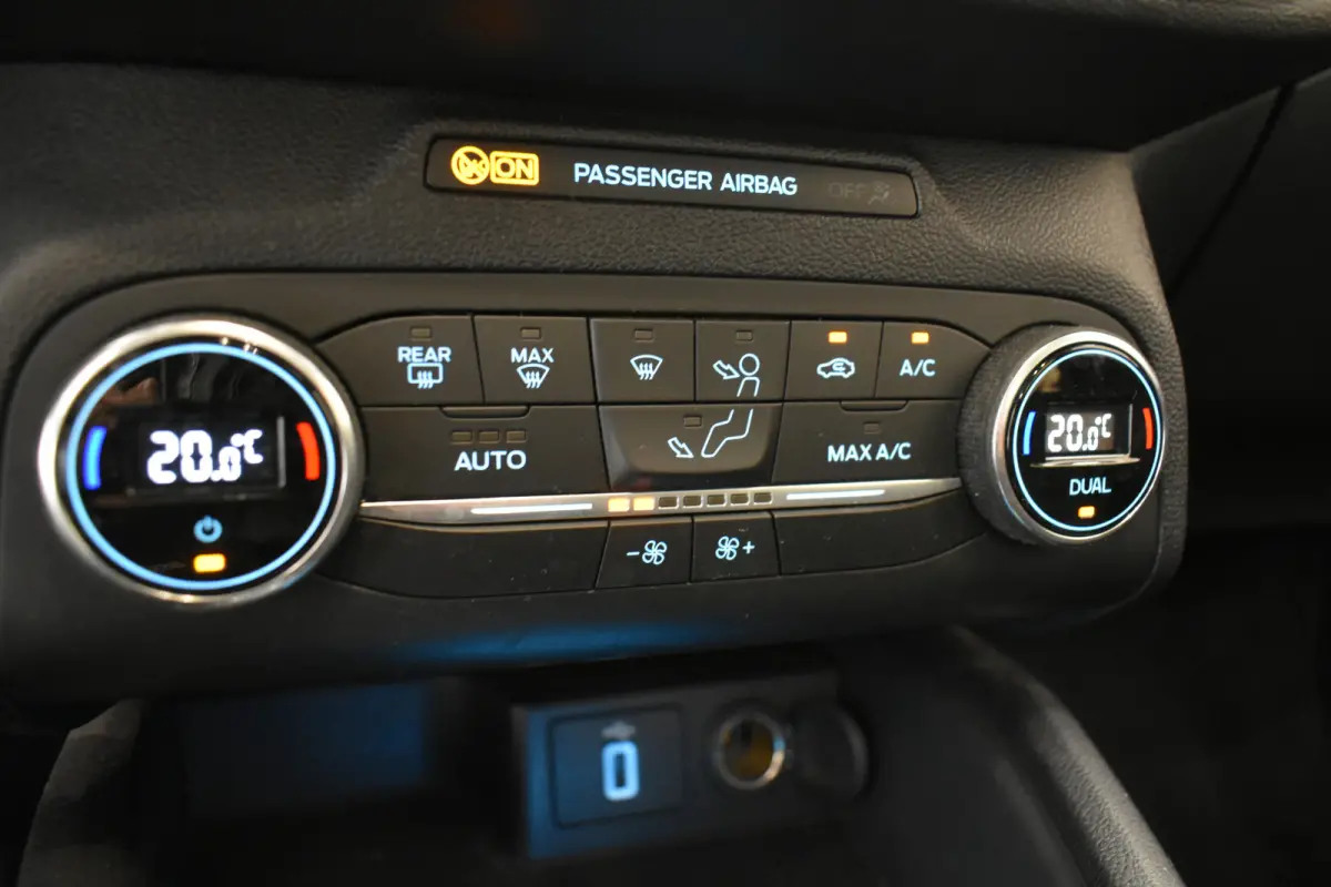 1.5 EcoB Active X 150pk B&O  Navi Carplay