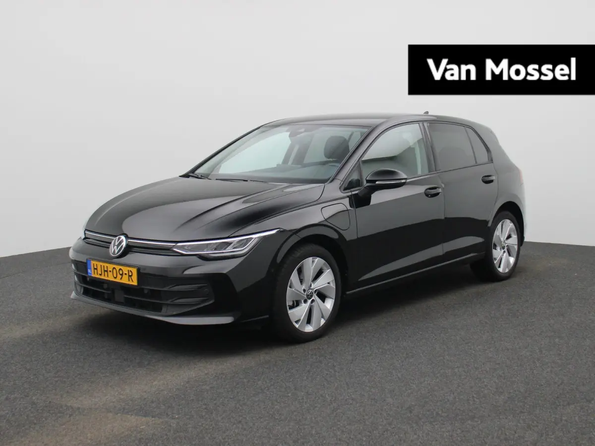 1.5 eHybrid Life Edition | Automaat | Navigatie | Draadloze Apple carplay | Climate control | Stuur- en Stoelverwarming | Achteruitrij Camera | Park Assist |