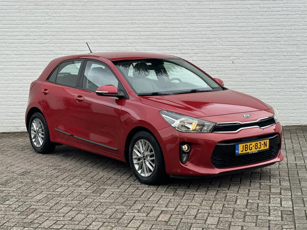 1.4 ComfortLine Dealer onderhouden Cruise control Airco Elektrisch bedienbare ramen