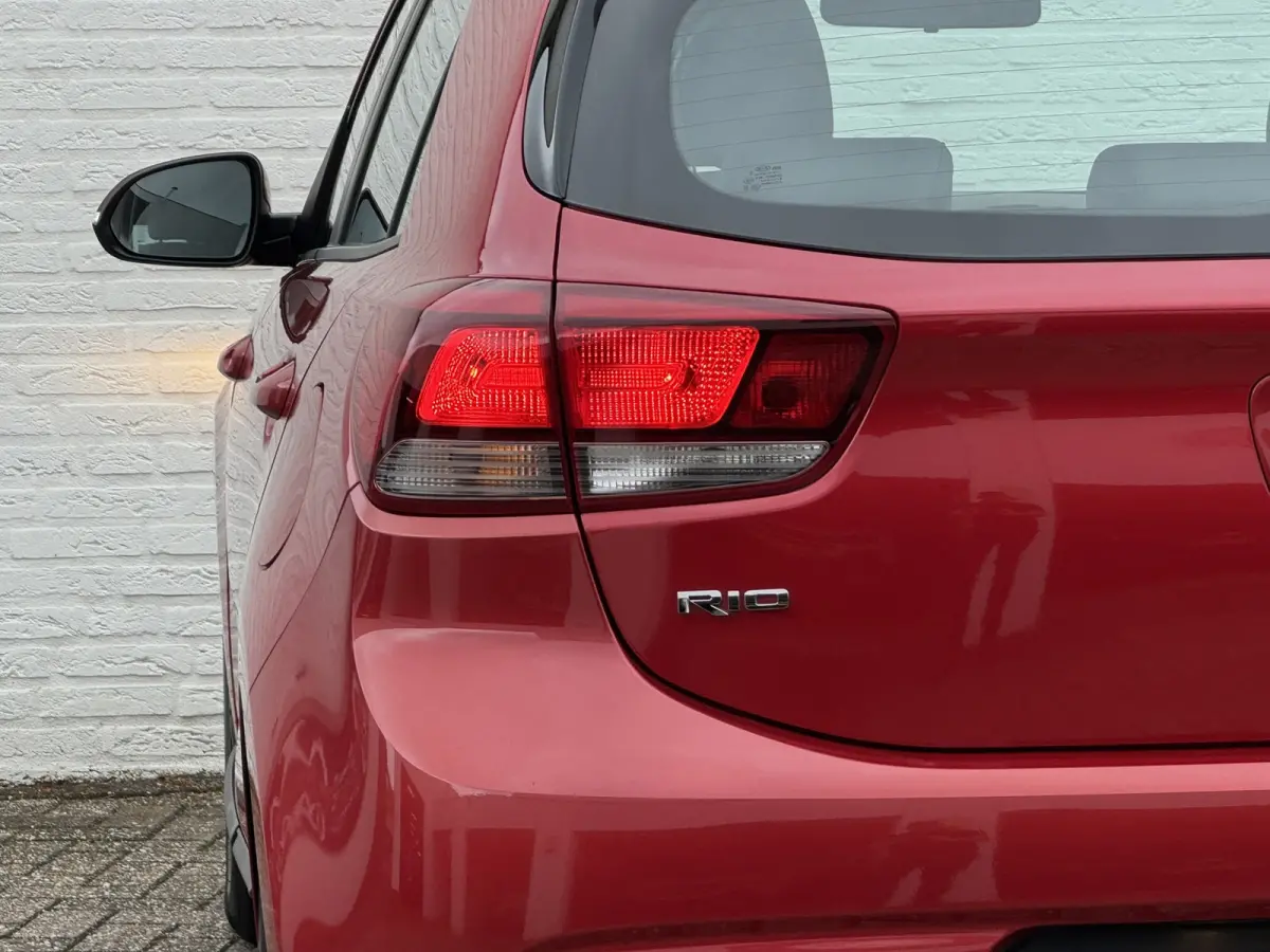 1.4 ComfortLine Dealer onderhouden Cruise control Airco Elektrisch bedienbare ramen
