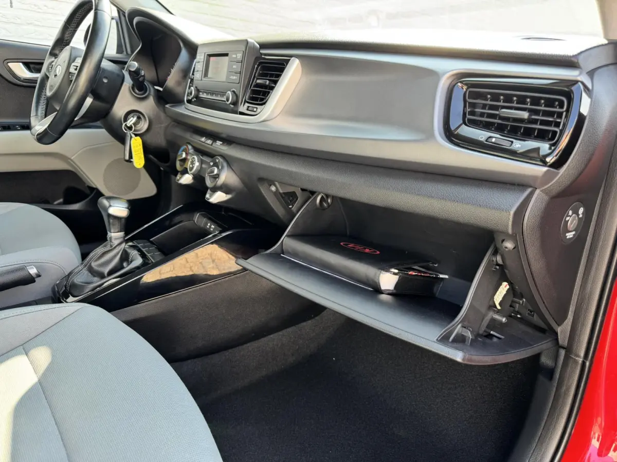 1.4 ComfortLine Dealer onderhouden Cruise control Airco Elektrisch bedienbare ramen