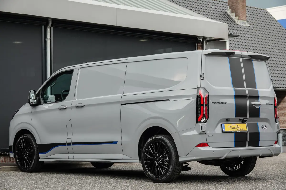 L2H1 2.5 PHEV 233Pk | Sport | Plug In Hybrid | B&O Sound | 360° Camera | 2x schuifdeur | Trekhaak | 20'' Grey Matter