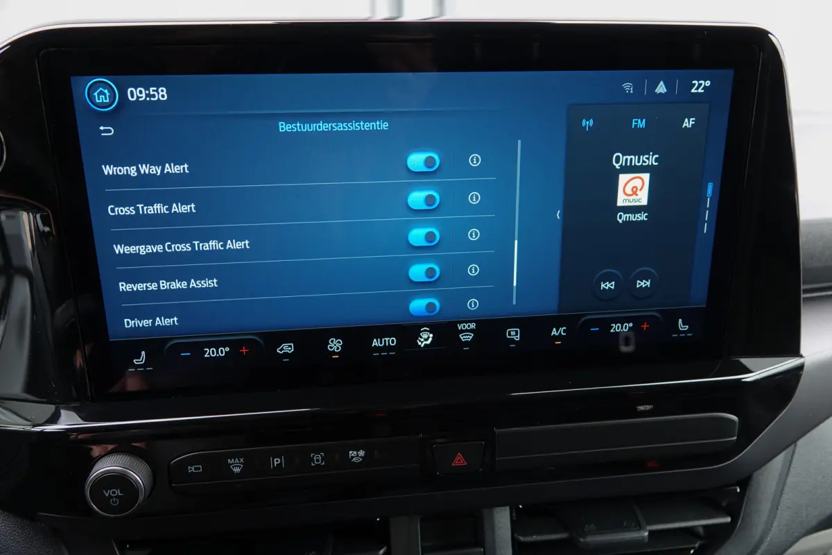 L2H1 2.5 PHEV 233Pk | Sport | Plug In Hybrid | B&O Sound | 360° Camera | 2x schuifdeur | Trekhaak | 19'' Agate Black