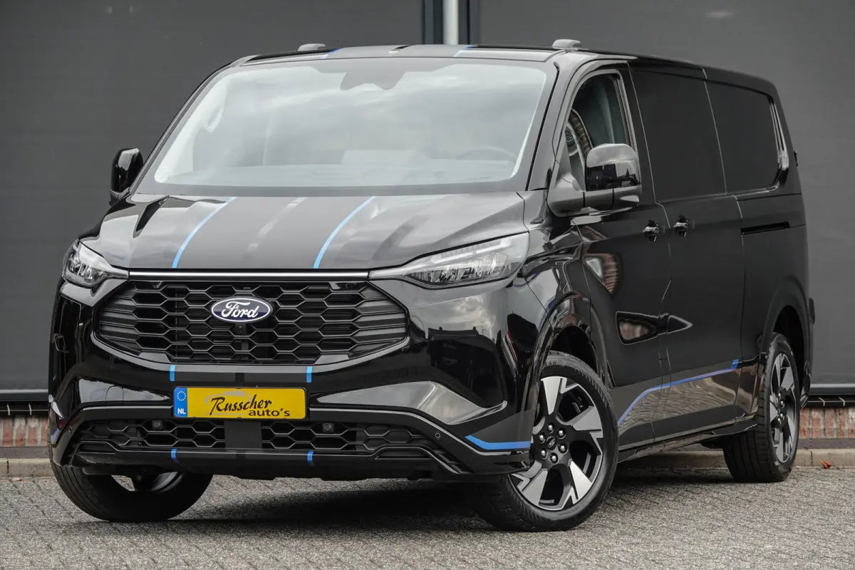 L2H1 2.5 PHEV 233Pk | Sport | Plug In Hybrid | B&O Sound | 360° Camera | 2x schuifdeur | Trekhaak | 19'' Agate Black