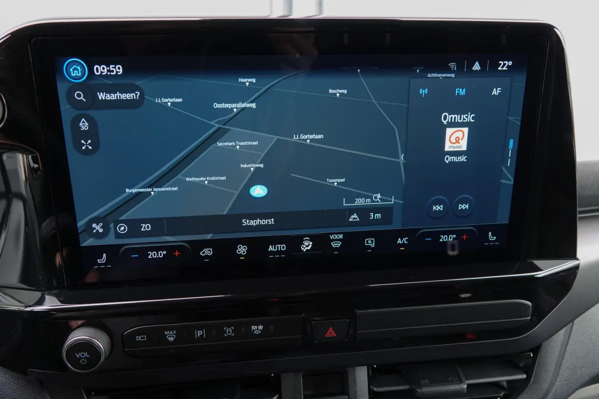 L2H1 2.5 PHEV 233Pk | Sport | Plug In Hybrid | B&O Sound | 360° Camera | 2x schuifdeur | Trekhaak | 19'' Agate Black