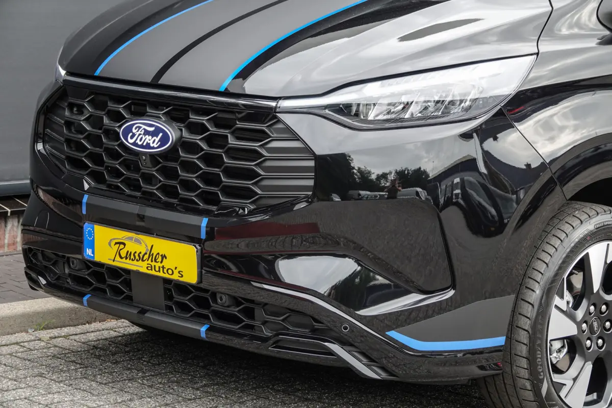L2H1 2.5 PHEV 233Pk | Sport | Plug In Hybrid | B&O Sound | 360° Camera | 2x schuifdeur | Trekhaak | 19'' Agate Black