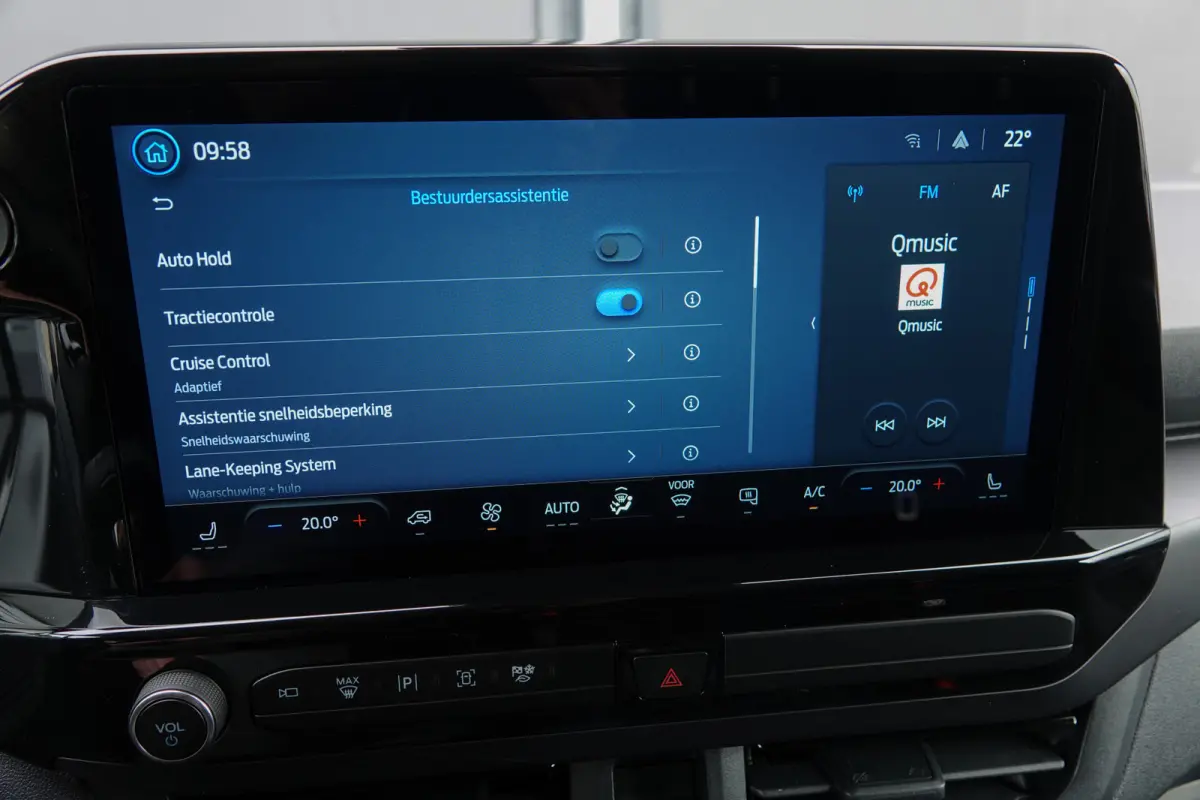 L2H1 2.5 PHEV 233Pk | Sport | Plug In Hybrid | B&O Sound | 360° Camera | 2x schuifdeur | Trekhaak | 19'' Agate Black