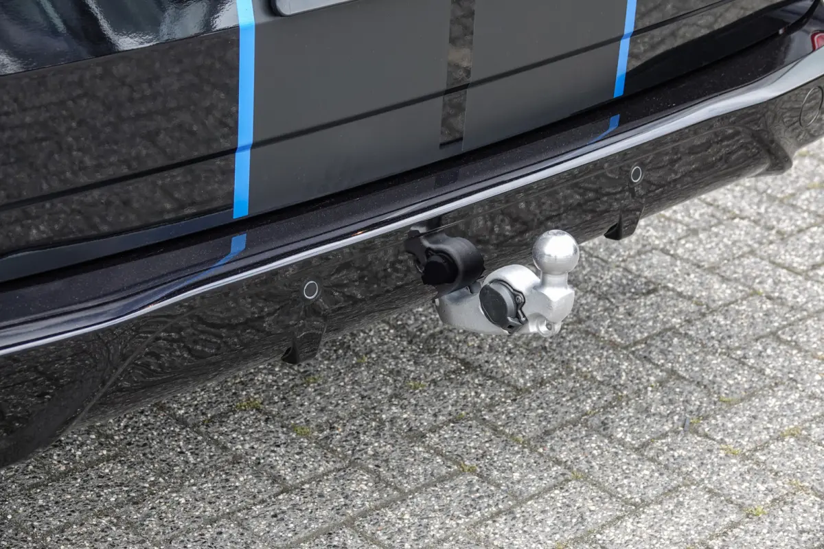 L2H1 2.5 PHEV 233Pk | Sport | Plug In Hybrid | B&O Sound | 360° Camera | 2x schuifdeur | Trekhaak | 19'' Agate Black