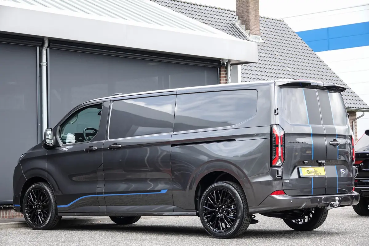 L2H1 2.5 PHEV 233Pk | Sport | Plug In Hybrid | B&O Sound | 360° Camera | 2x schuifdeur | Trekhaak | 20'' Magnetic Grey