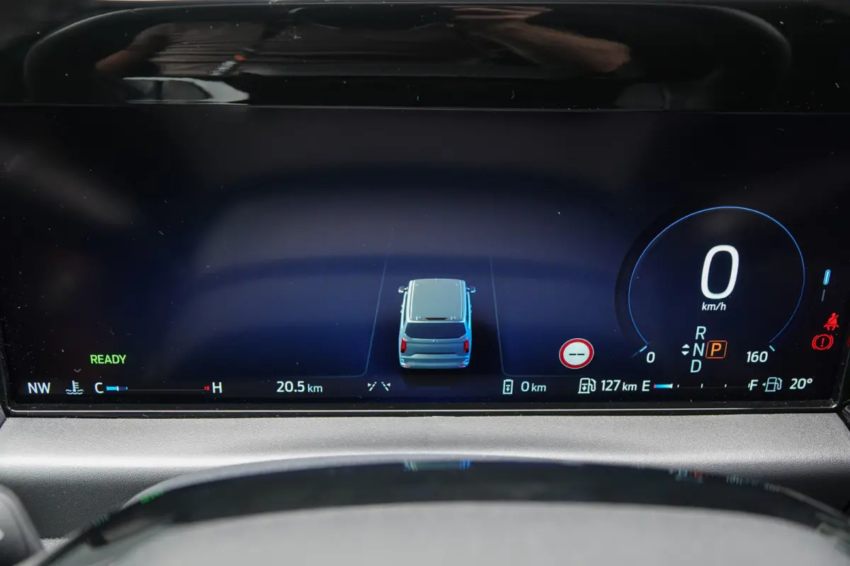 L2H1 2.5 PHEV 233Pk | Sport | Plug In Hybrid | B&O Sound | 360° Camera | 2x schuifdeur | Trekhaak | 20'' Magnetic Grey