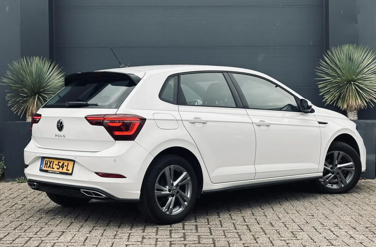 1.0 TSI R-Line Navi/Camera/AppleCarPlay/xenon/Led