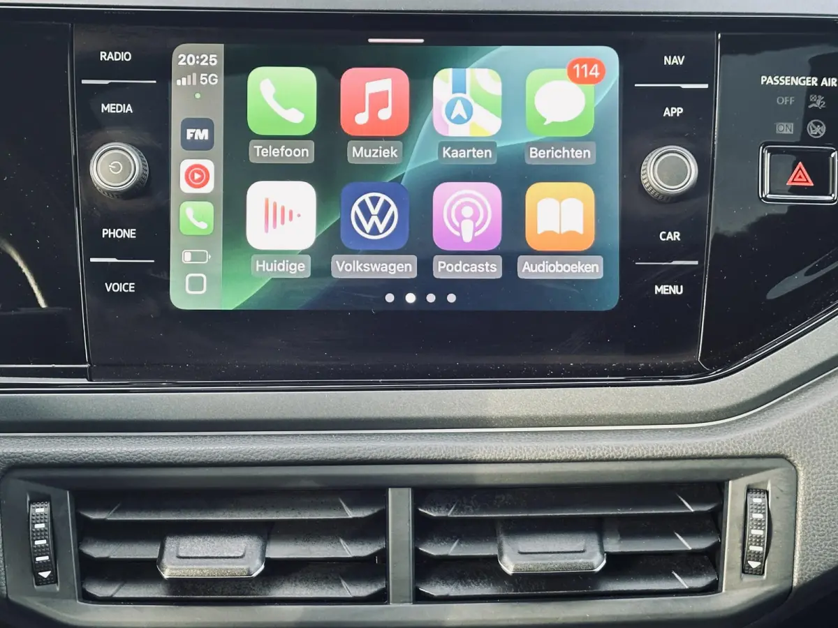 1.0 TSI R-Line Navi/Camera/AppleCarPlay/xenon/Led