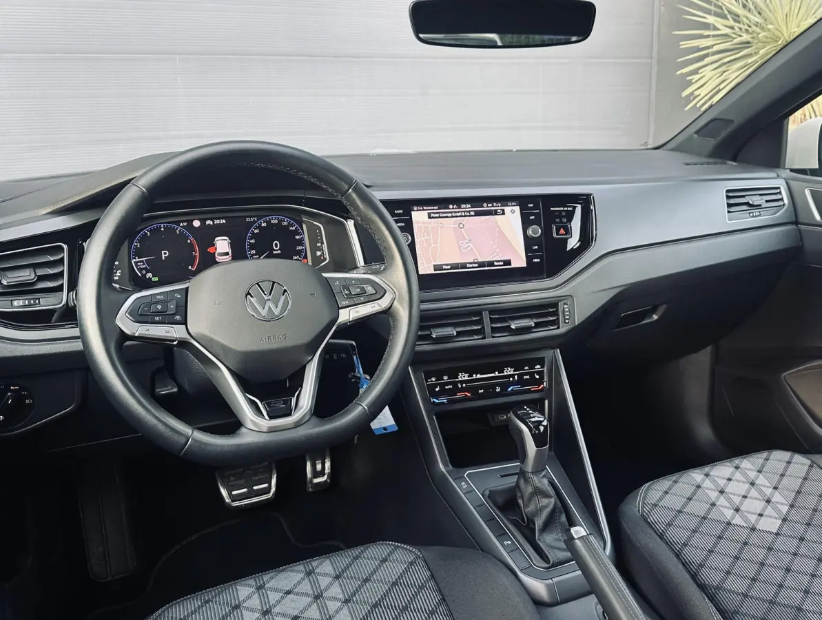 1.0 TSI R-Line Navi/Camera/AppleCarPlay/xenon/Led