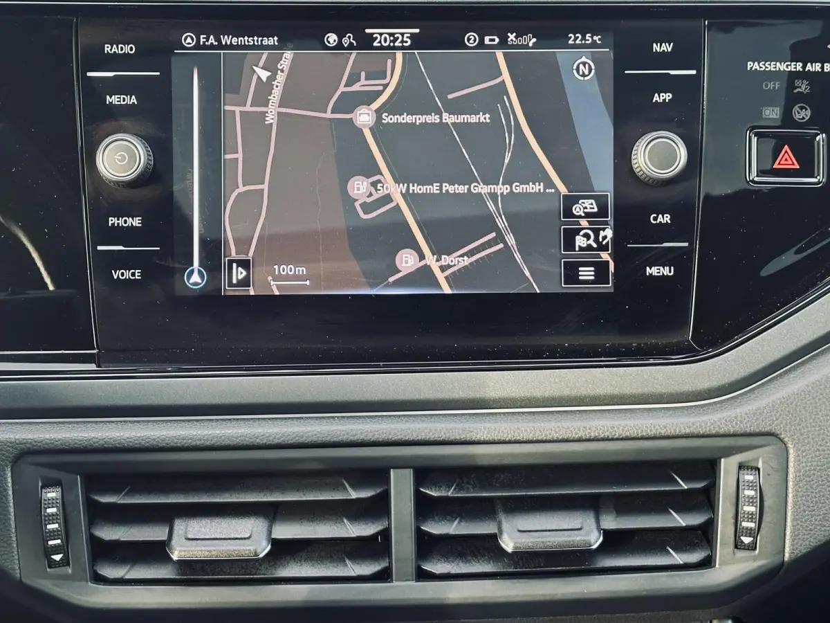 1.0 TSI R-Line Navi/Camera/AppleCarPlay/xenon/Led