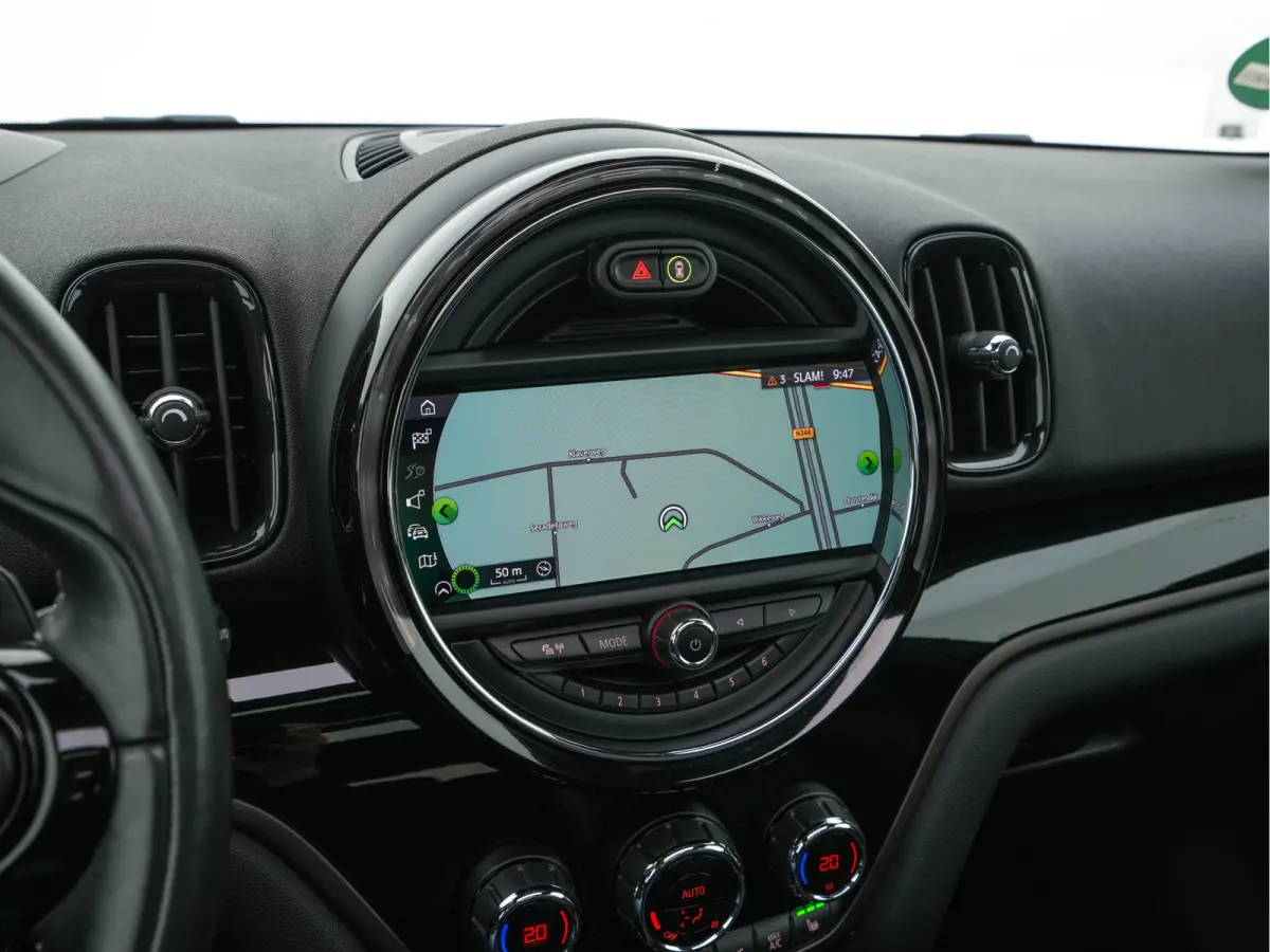 Mini 2.0 Cooper S Knightsbridge Edition Aut. *PANO |  LEATHER | FULL-LED | HARMAN/KARDON-AUDIO | HEATED-SPORTSEATS | KEYLESS | CAMERA | AMBIENT-LIGHT | NAVI-FULLMAP | HEAD-UP | PRIVACY-GLASS