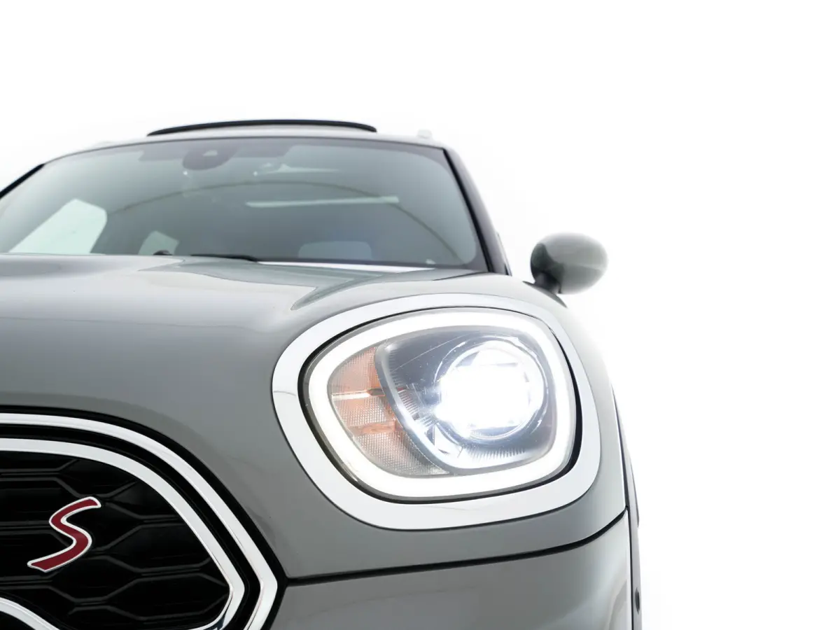 Mini 2.0 Cooper S Knightsbridge Edition Aut. *PANO |  LEATHER | FULL-LED | HARMAN/KARDON-AUDIO | HEATED-SPORTSEATS | KEYLESS | CAMERA | AMBIENT-LIGHT | NAVI-FULLMAP | HEAD-UP | PRIVACY-GLASS