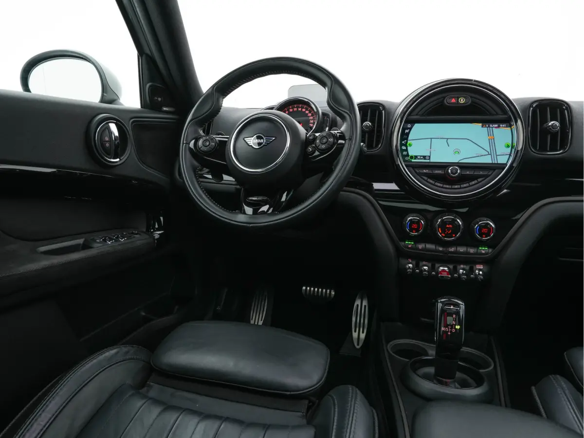 Mini 2.0 Cooper S Knightsbridge Edition Aut. *PANO |  LEATHER | FULL-LED | HARMAN/KARDON-AUDIO | HEATED-SPORTSEATS | KEYLESS | CAMERA | AMBIENT-LIGHT | NAVI-FULLMAP | HEAD-UP | PRIVACY-GLASS