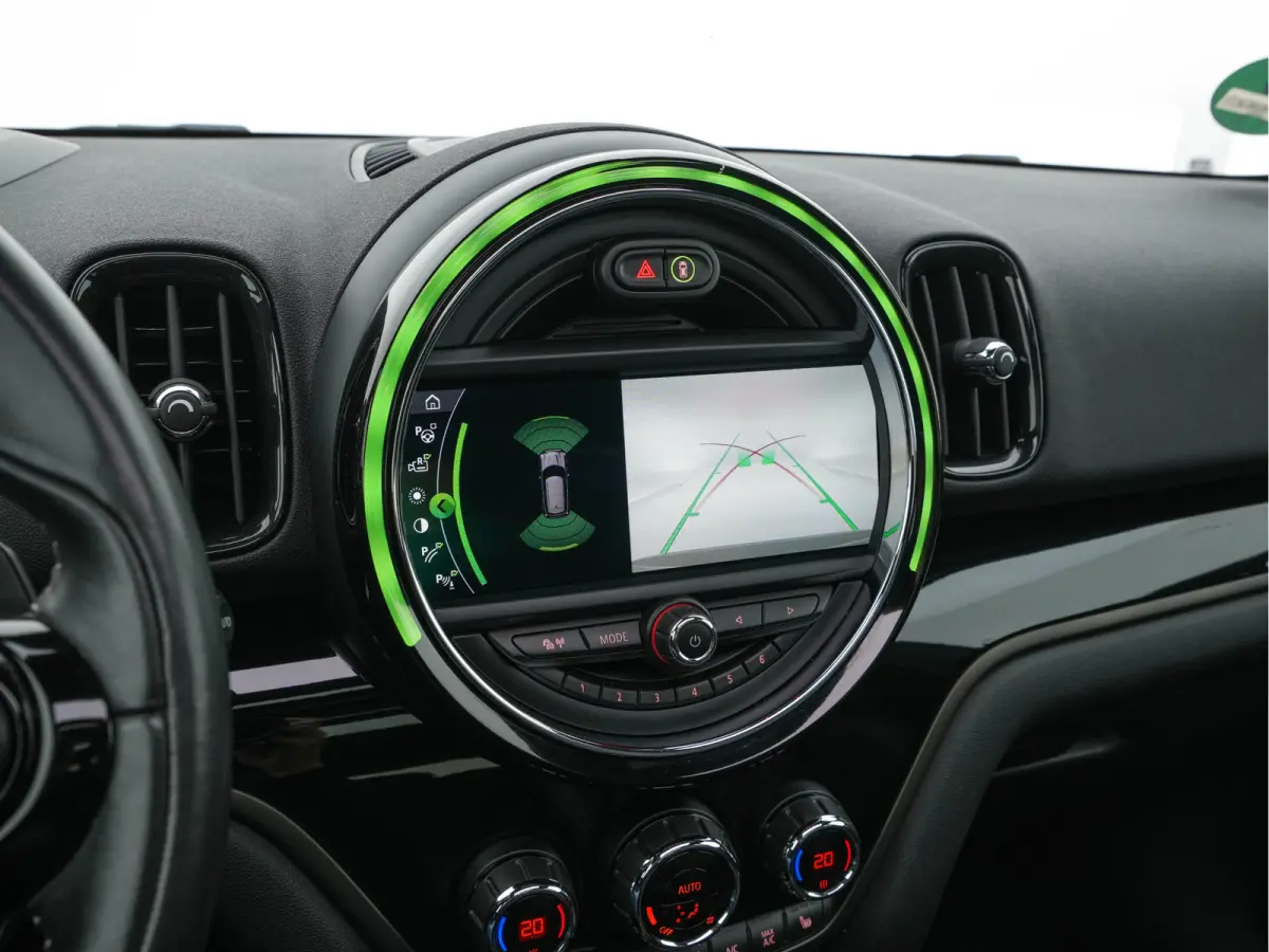Mini 2.0 Cooper S Knightsbridge Edition Aut. *PANO |  LEATHER | FULL-LED | HARMAN/KARDON-AUDIO | HEATED-SPORTSEATS | KEYLESS | CAMERA | AMBIENT-LIGHT | NAVI-FULLMAP | HEAD-UP | PRIVACY-GLASS
