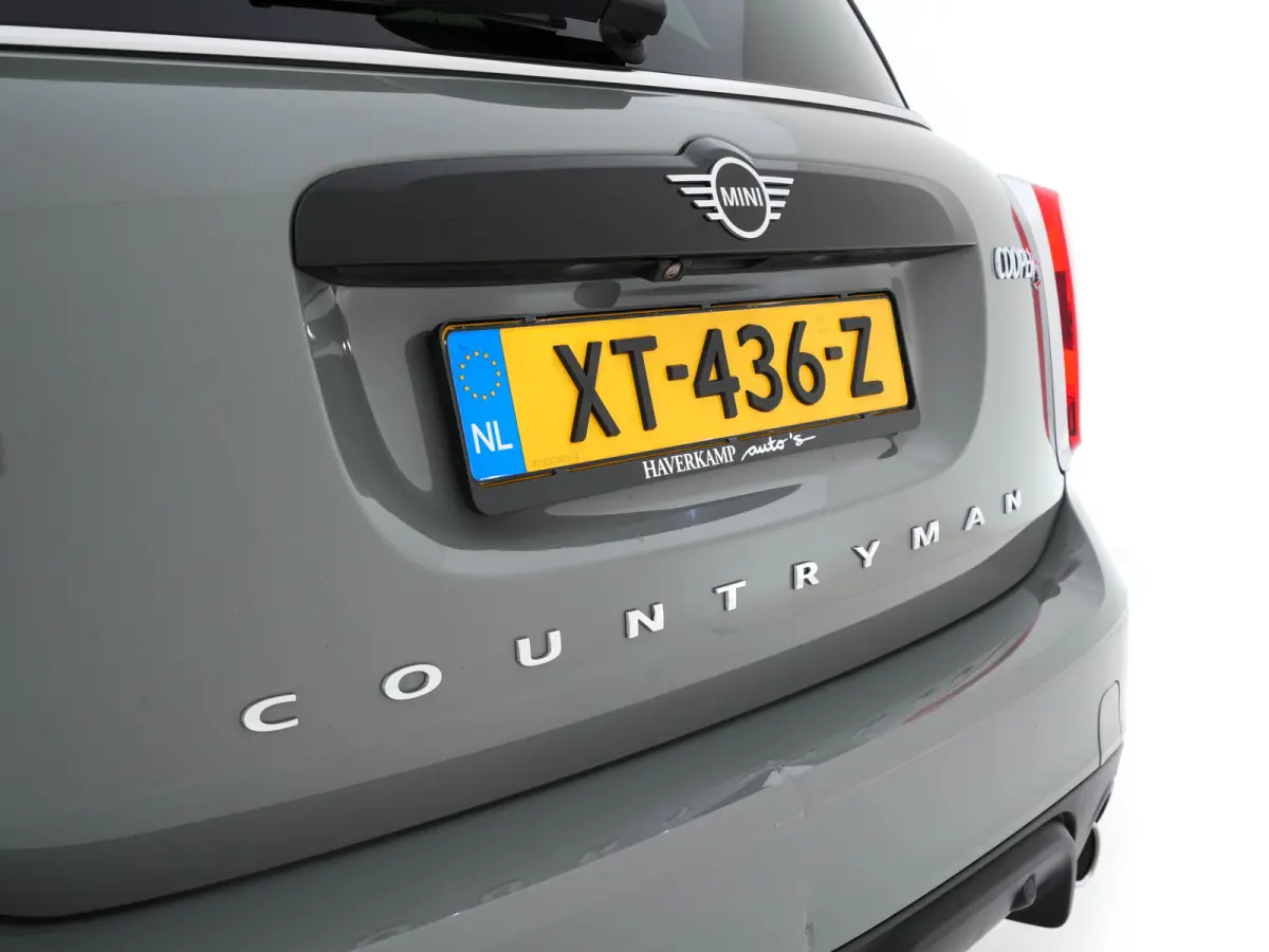 Mini 2.0 Cooper S Knightsbridge Edition Aut. *PANO |  LEATHER | FULL-LED | HARMAN/KARDON-AUDIO | HEATED-SPORTSEATS | KEYLESS | CAMERA | AMBIENT-LIGHT | NAVI-FULLMAP | HEAD-UP | PRIVACY-GLASS