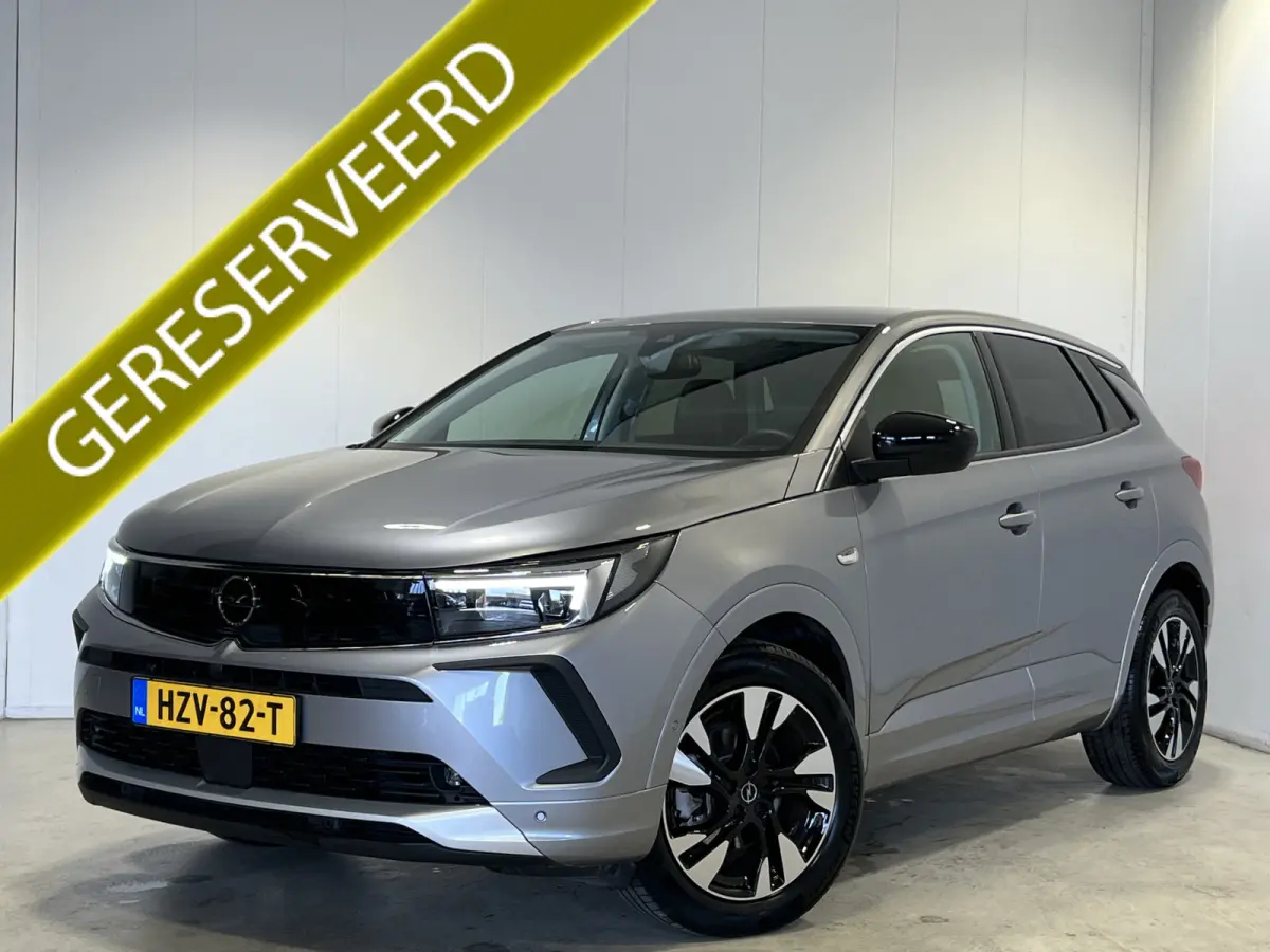 1.2 Turbo GS Line | Navigatie/Android/Apple Carplay | LM Velgen 18" | Achteruitrijcamera | Cruise Control | DAB | Airco |