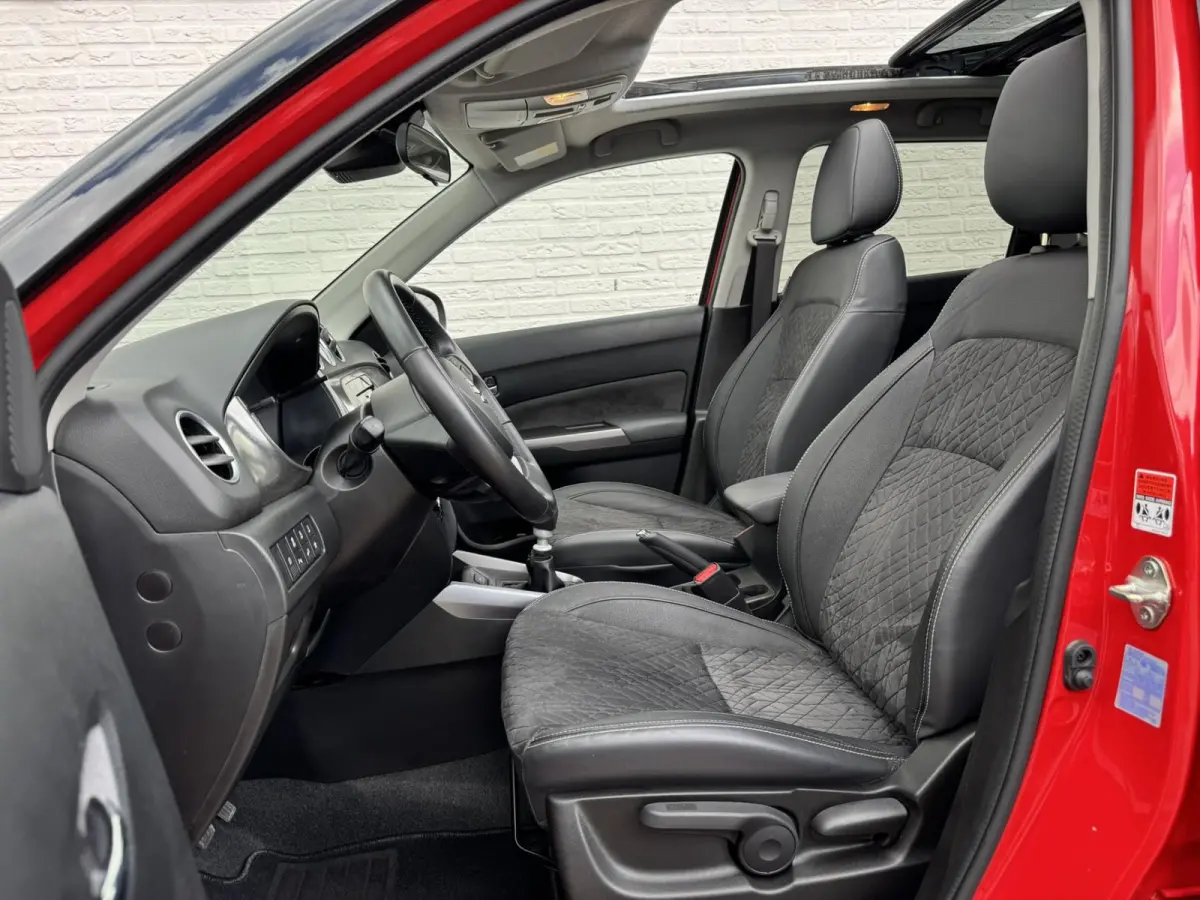 1.4 Boosterjet AllGrip Adaptive cruise Climate control Panoramadak Apple / Android Navigatie