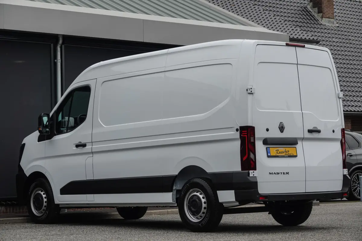 T35 | L2H2 | 2.0Dci 150Pk | Stoel-Bank | Parkeersensoren | Laadruimte betimmering | LED