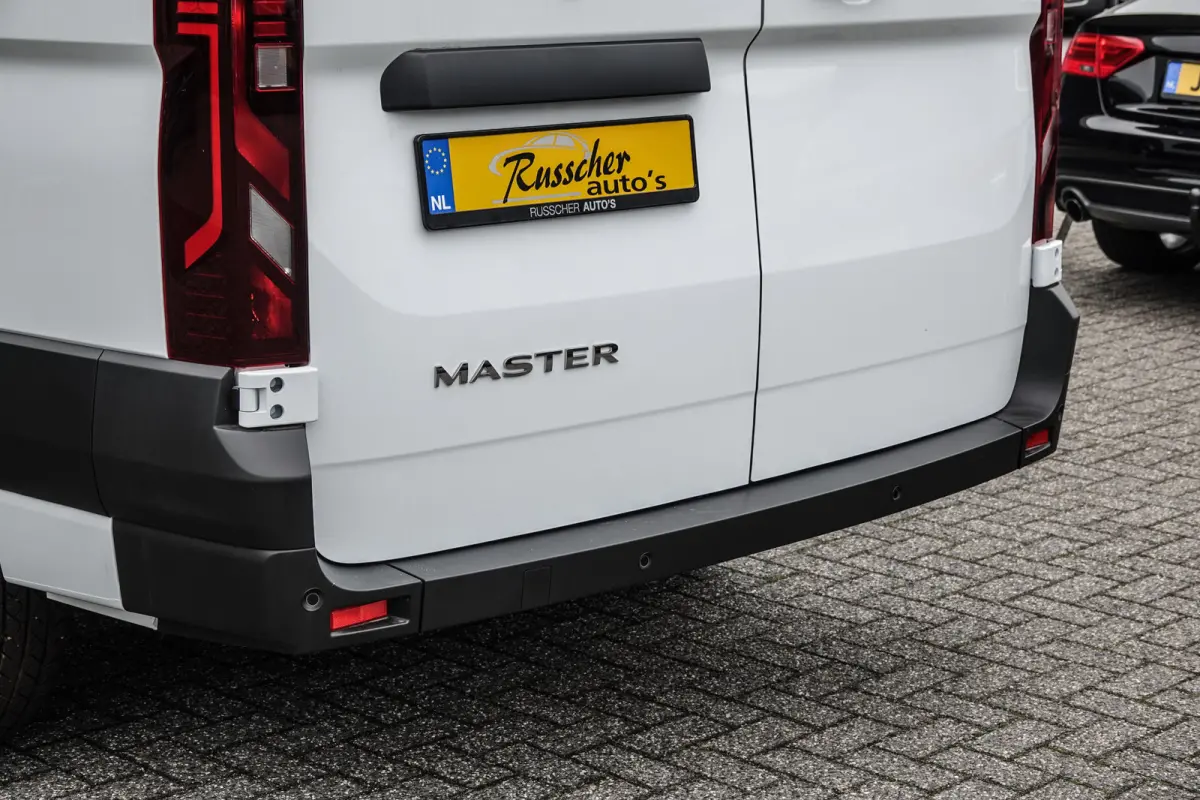 T35 | L2H2 | 2.0Dci 150Pk | Stoel-Bank | Parkeersensoren | Laadruimte betimmering | LED