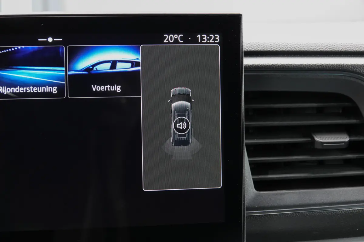 T35 | L2H2 | 2.0Dci 150Pk | Stoel-Bank | 3.500Kg Trekgewicht | Parkeersensoren | Laadruimte betimmering | LED