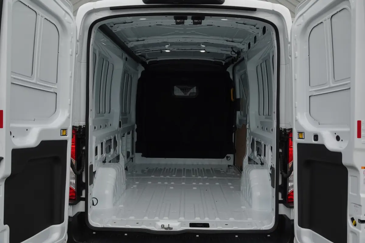 L3H2 2.0Tdci 130Pk | 350 | Trend | Virtual Cockpit | Achteruitrijcamera | 270° Achterdeuren | Frozen White