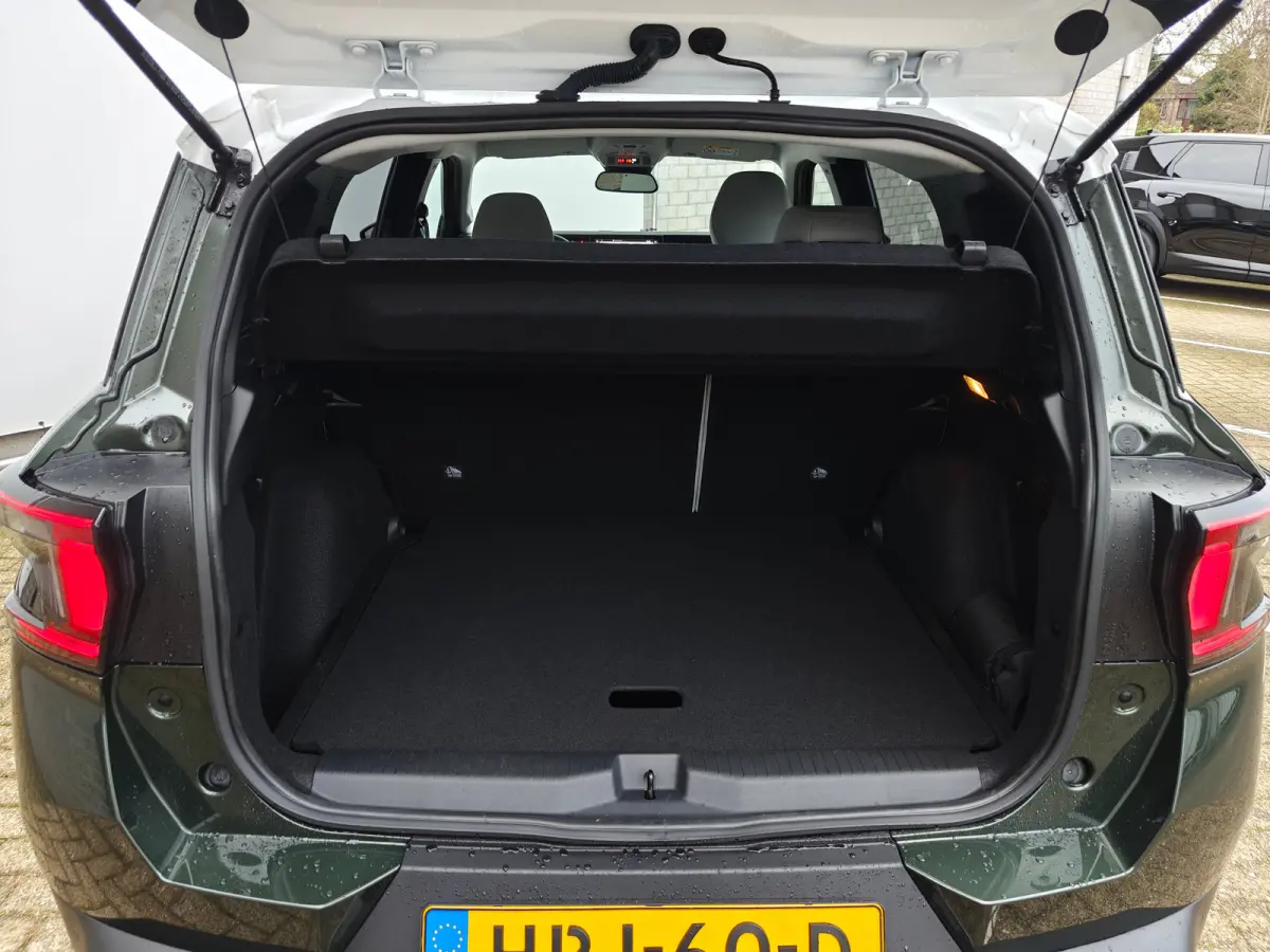 Max 113pk 44 kWh | 3-Fase | Navigatie | Camera | Climate Control | Cruise Control | Achterbank in delen neerklapbaar | Achteruitrijcamera | Afwijkende dakkleur