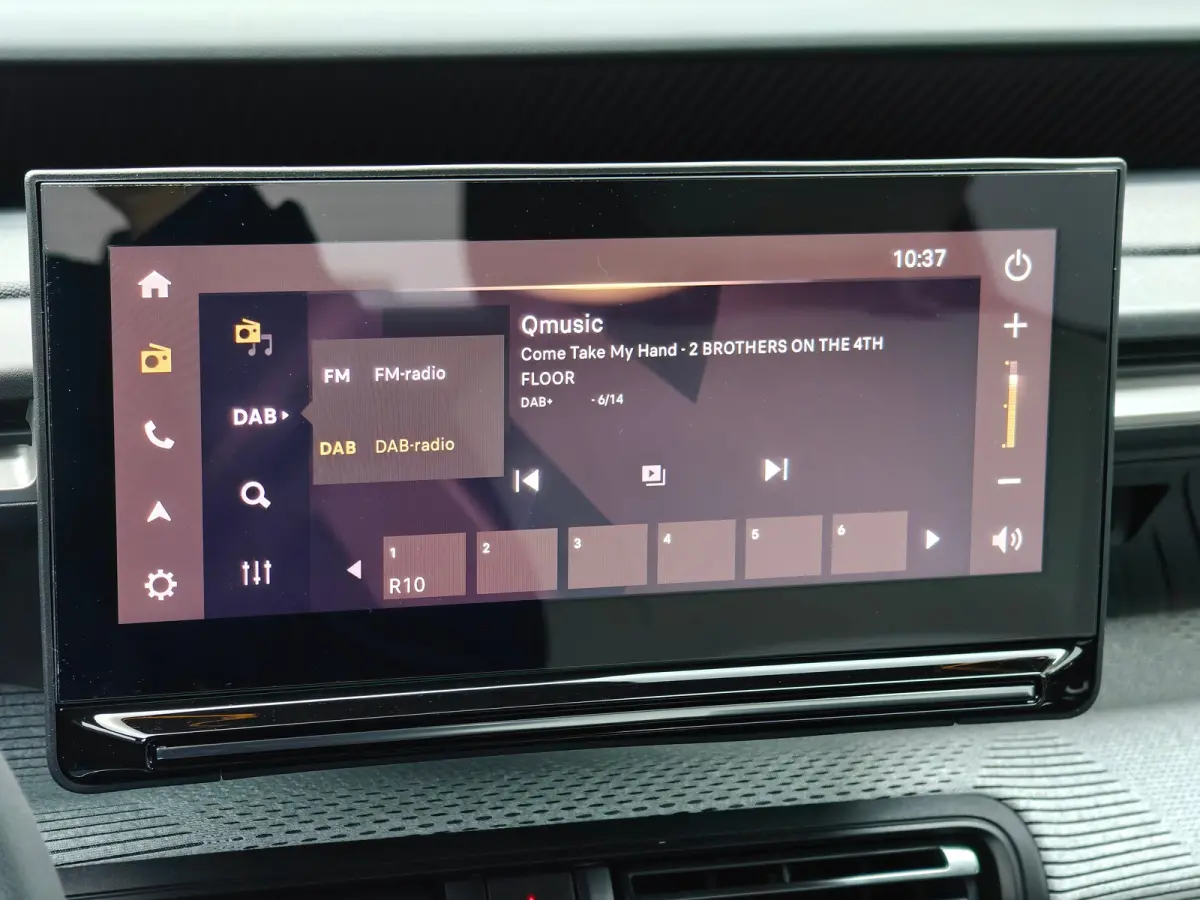 Max 113pk 44 kWh | 3-Fase | Navigatie | Camera | Climate Control | Cruise Control | Achterbank in delen neerklapbaar | Achteruitrijcamera | Afwijkende dakkleur